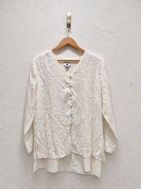 Ilyssa Maxx for 3X Women's White Textured Lace Button-Front Blouse Size 12